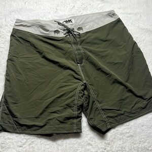 MOUNTAIN khaki swimming trunks green